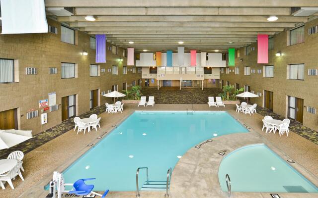 Best Western Plus Kelly Inn