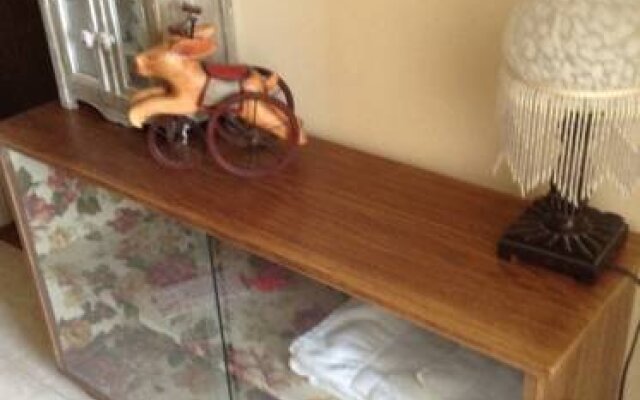 Table dans les nuages