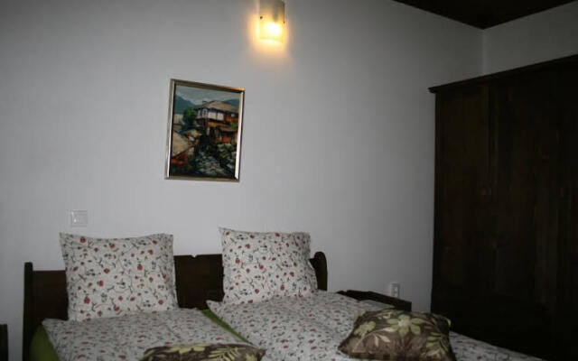 Kanina Guesthouse