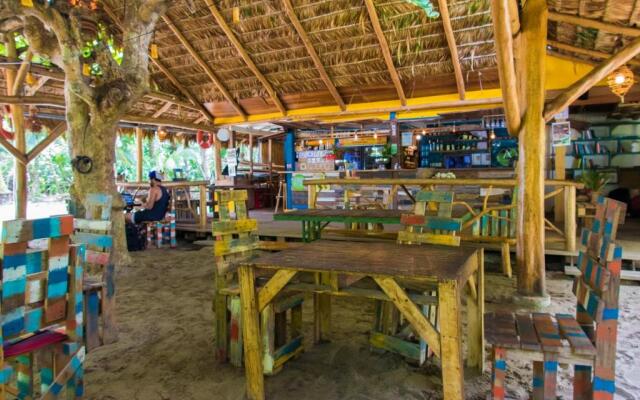 Playa 506 Beachfront Hostel