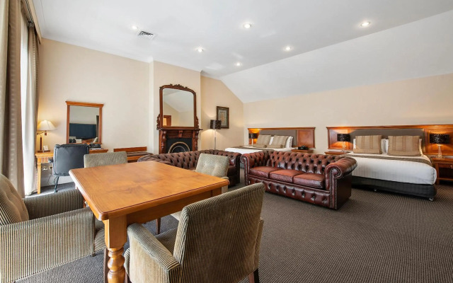 The Grand Hotel Launceston