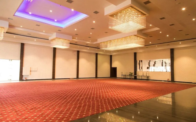 Hotel Solitaire by OYO Rooms