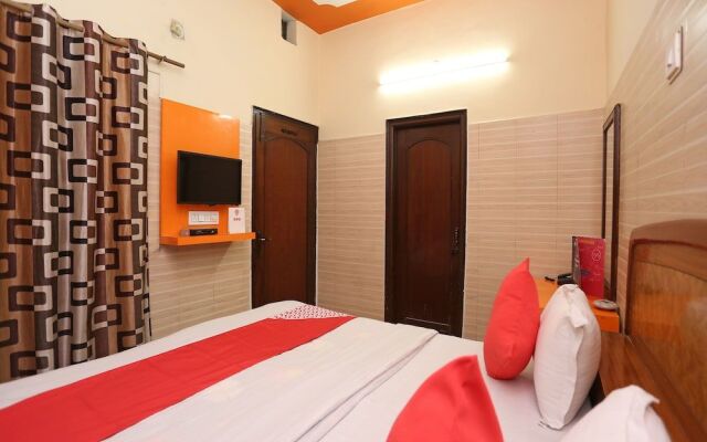 OYO 15993 Hotel Ashoka Guest House