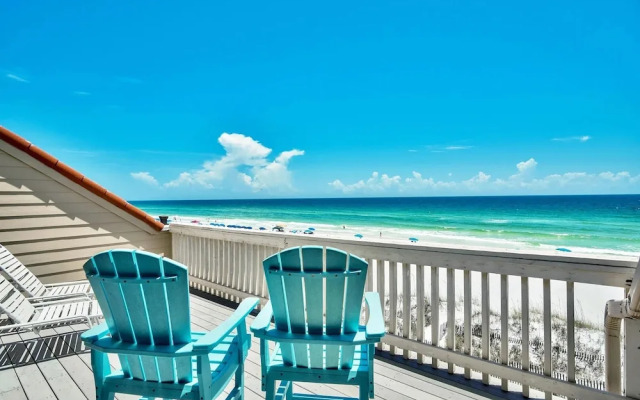Green Reef Townhomes by Resort