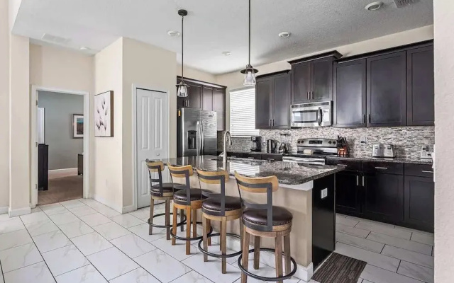 Themed 5 Bedrooms at Storey Lake