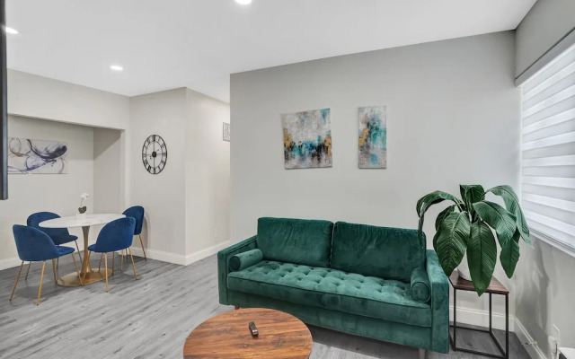 Bay Harbor Suites