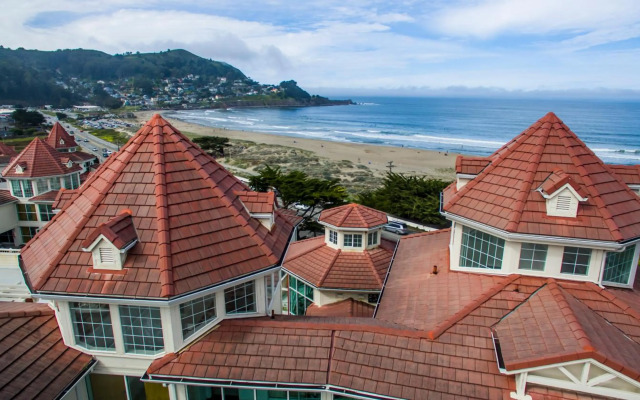 Pacifica Beach Hotel