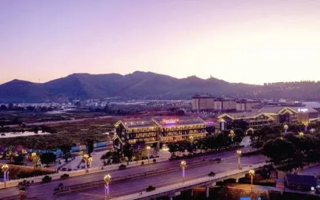 Haofeng Wyndham Hotel Yuanmou