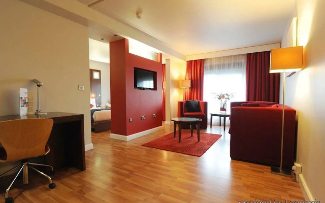 Park Inn by Radisson Birmingham Walsall M6 J9