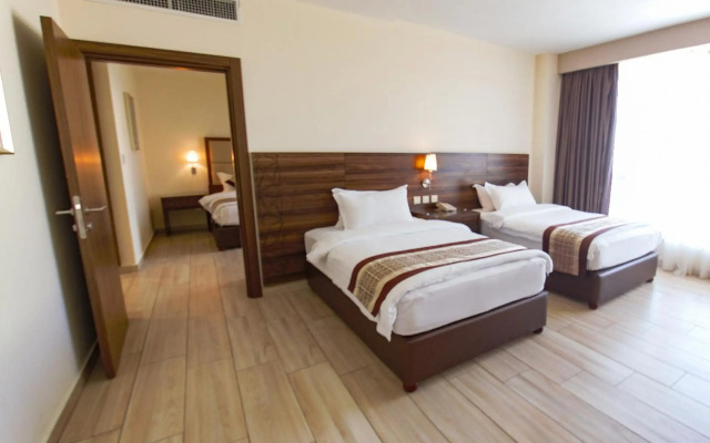 Lacosta Hotel