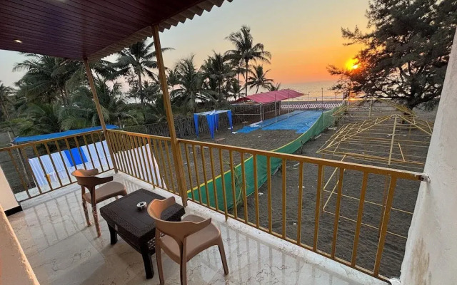 sea royal rooms and cafe