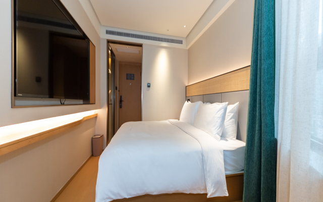 Ji Hotel Shanghai People's Square Fujian Middle Road