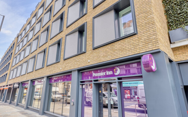 Premier Inn London Hammersmith (Shepherds Bush Road)