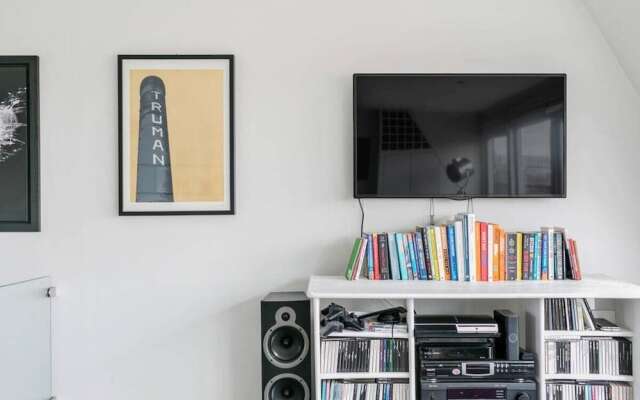 Spacious 1bed W/balcony, 15mins to Notting Hill