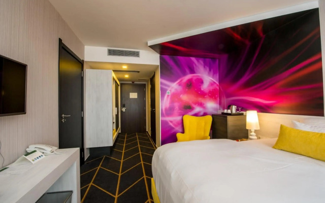 Science Hotel