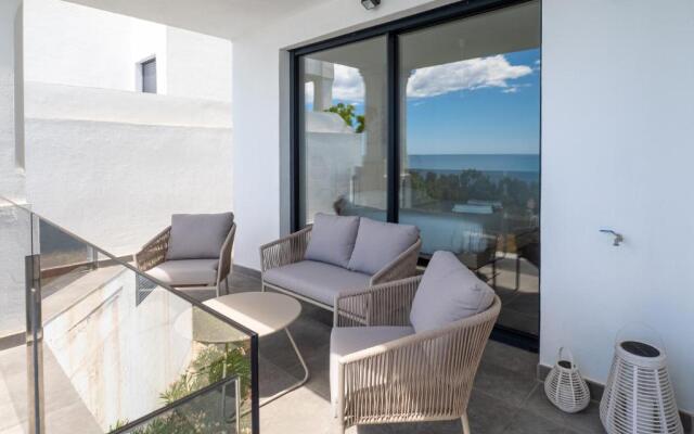 Blue Suite 2389 Sea Views