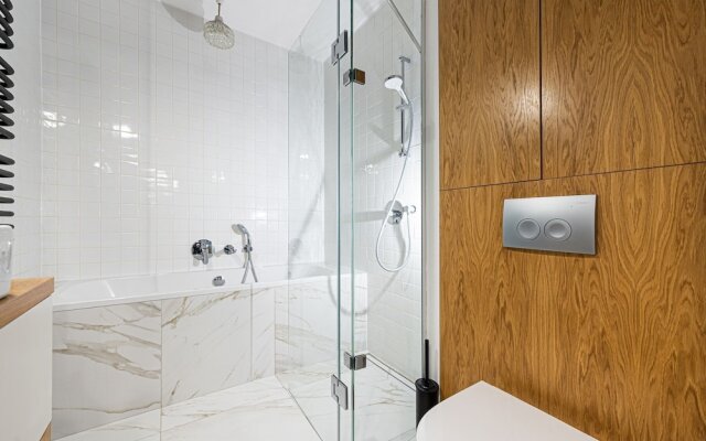 Silver House by Q4 Apartments