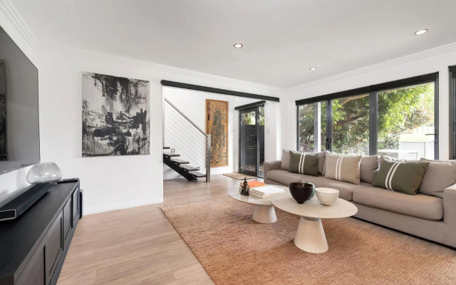 ARALUEN HOUSE Werri Beach 4pm Check Out Sundays