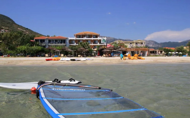 Nefeli Wind Club Apartments