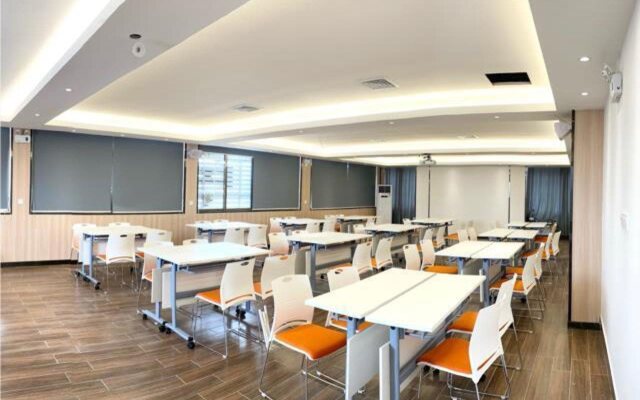 Borrman Hotel Guigang Pingnan Donghu