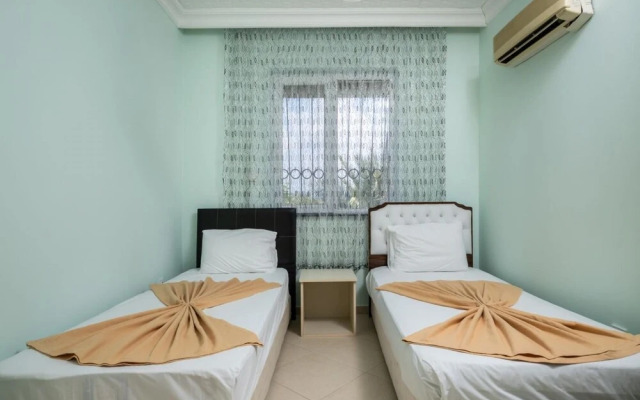 Capacious Villa With Private Pool in Antalya