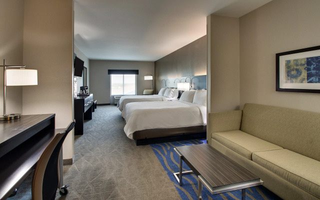 Holiday Inn Express & Suites Lancaster East - Strasburg by IHG