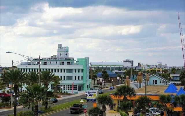 Ocean View Condo Daytona Inn