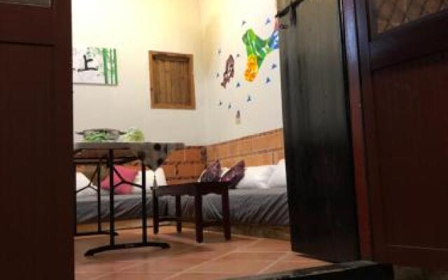 Relaxing INN Backpackers Warehouse