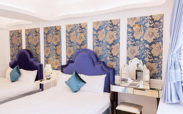 Welcome The Sun Enjoy The Moon