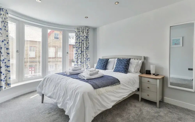 Beautiful Seaside Apartment in Filey