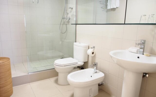 Monarch House Serviced Apartments
