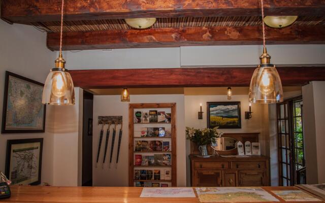 Aan de Oever Guesthouse