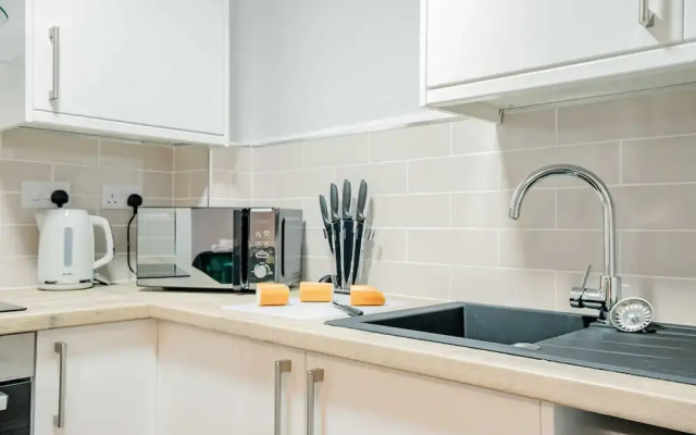 Host Stay Bridge Street Studio Apartment