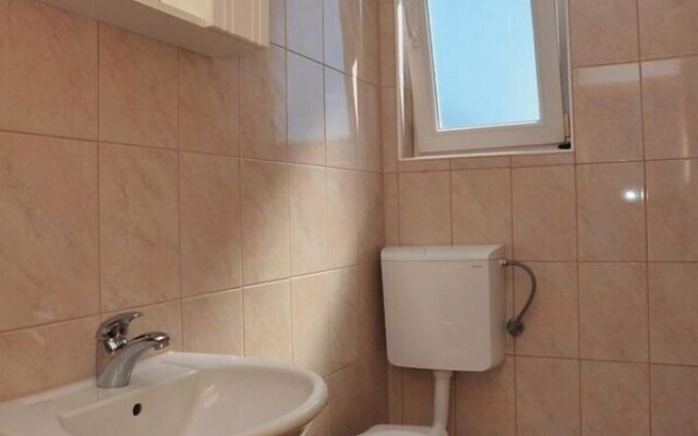 Awesome Home in Lokva Rogoznica With Wifi and 1 Bedrooms
