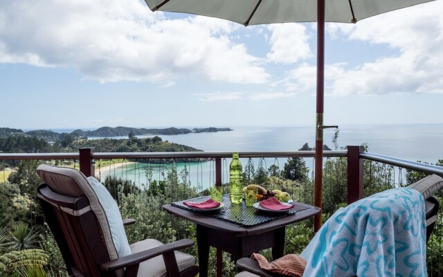 Te Koha Lodge - Adults Only