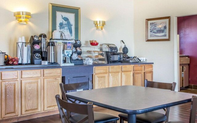Econo Lodge Saint Robert