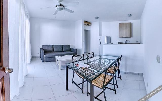 Las Terrazas Condo - Los Corales Village