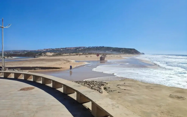 Cozy Vacation Rental in Peaceful Peral, Portugal