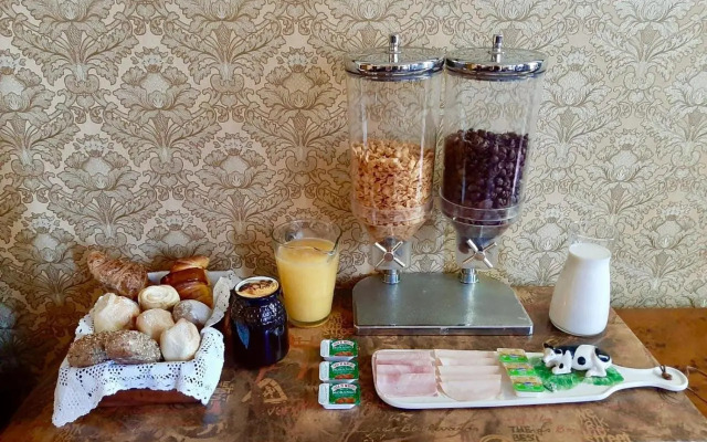 GR Suites