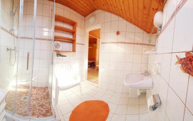 Anna Apartman