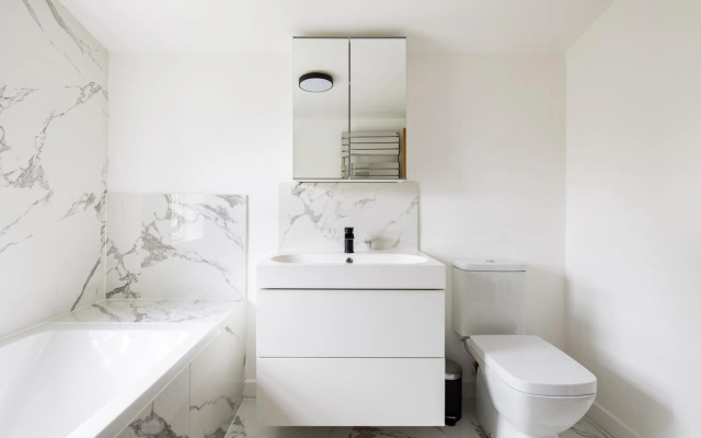Salisbury Residences by Charles Hope