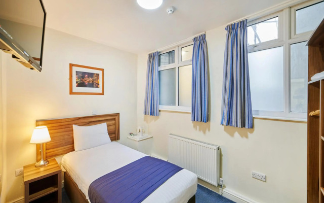 Discovery Inn Hotel