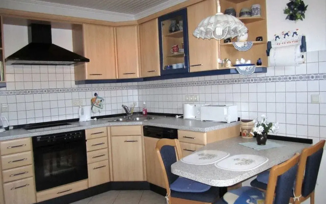 Cozy Apartment near Forest in Hullersen