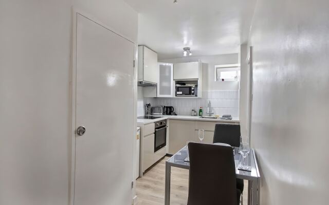 Cozy 1-bed Apartment Close to Lcy & Excel
