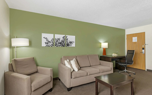 Sleep Inn & Suites Charles City