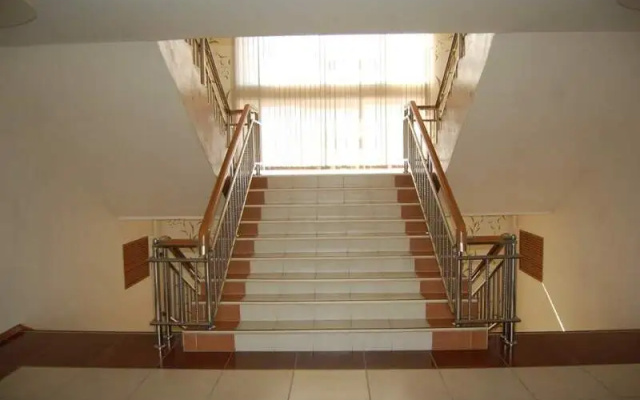 Nasaf Travel Hotel