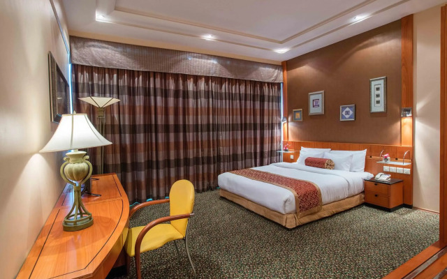 Gulf Court Hotel