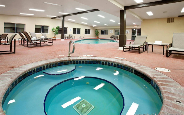 Holiday Inn Express Hotel & Suites Scottsbluff-Gering by IHG