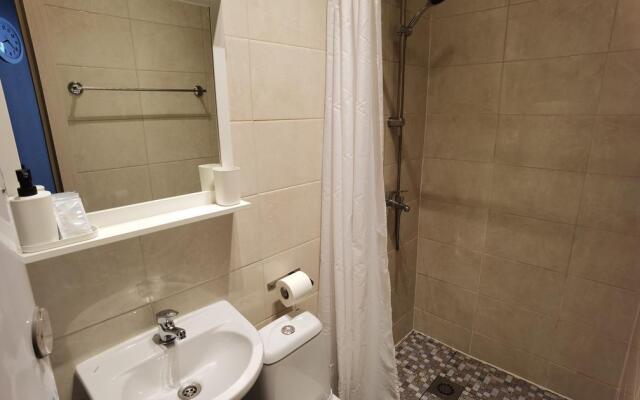 Room2day on Kolomenskaya Street