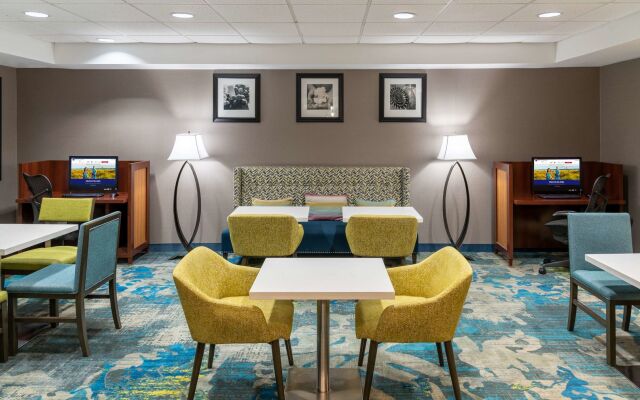 Hampton Inn Kansas City-Lee's Summit